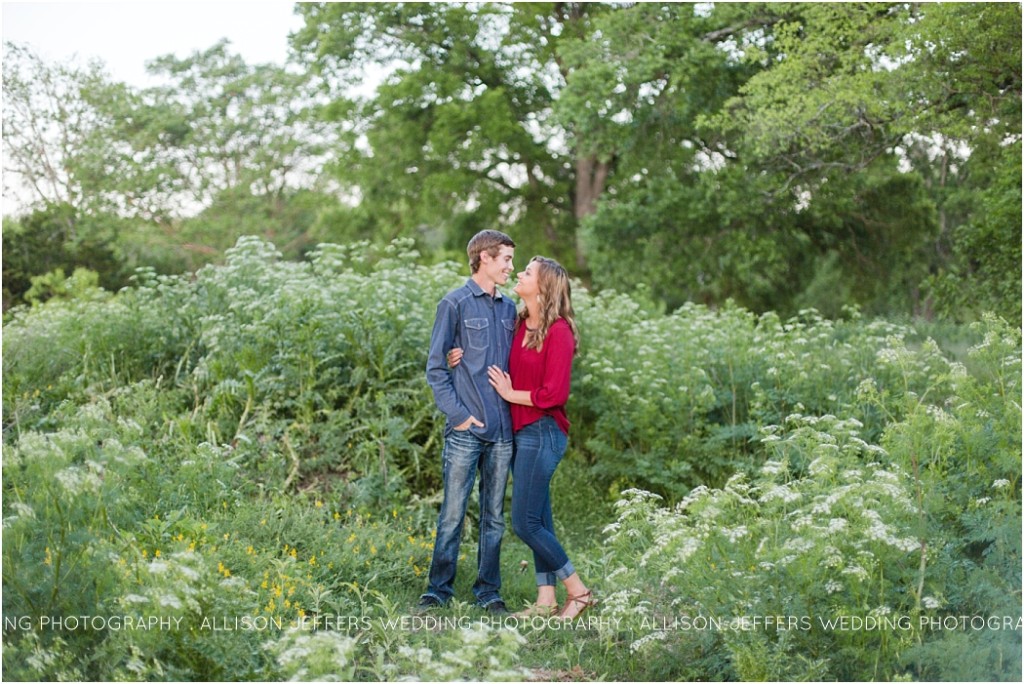 Kerrville engagement Session with wildflowers_0017