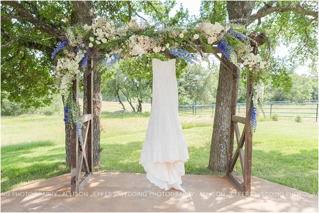 Navy and Blush Wedding at CW Hill Country Ranch Boerne Wedding Photographer_0013