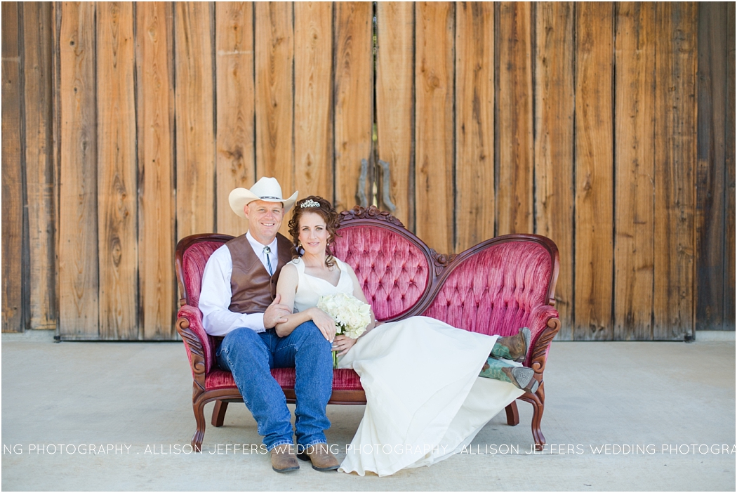 Texas Themed Wedding at Sisterdale Dancehall Boerne Wedding Photographer_0018