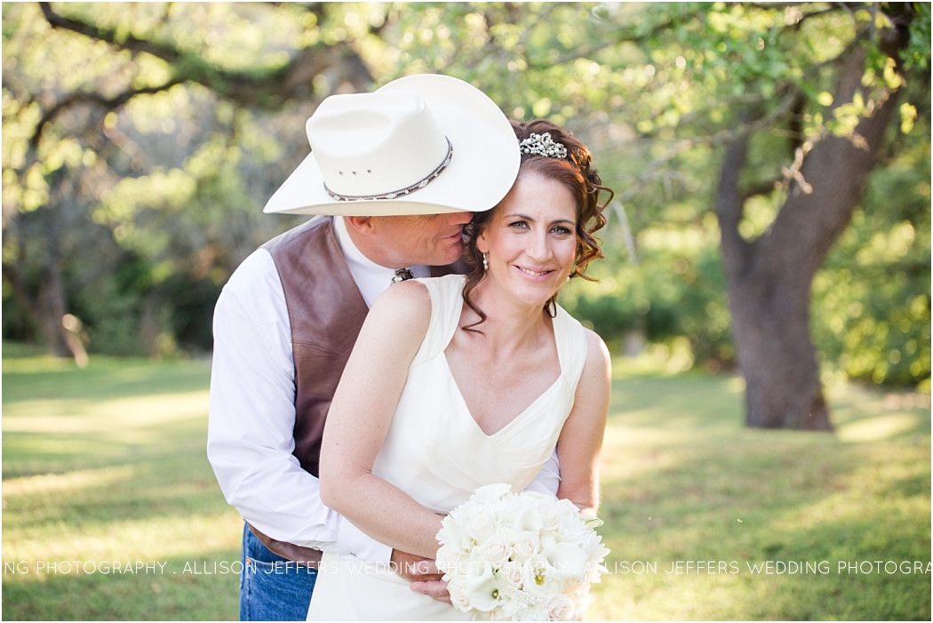 Texas Themed Wedding at Sisterdale Dancehall Boerne Wedding Photographer_0070