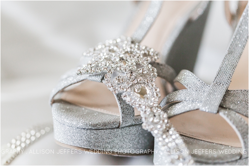 sisterdale dancehall wedding raspberry and grey elegance. boerne wedding photographer_0005