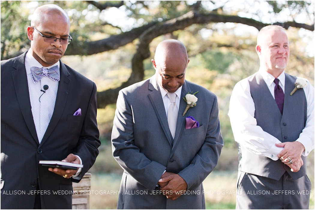 a-fall-wedding-at-sisterdale-dancehall-by-allison-jeffers-wedding-photography_0029