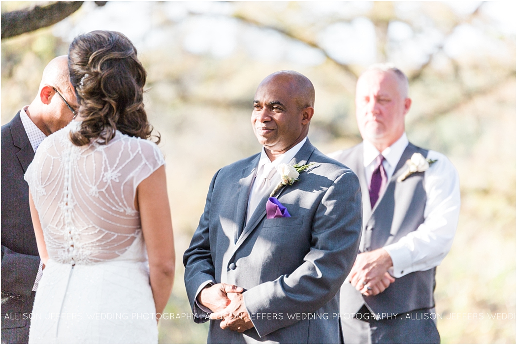 a-fall-wedding-at-sisterdale-dancehall-by-allison-jeffers-wedding-photography_0037