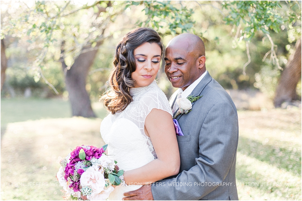 a-fall-wedding-at-sisterdale-dancehall-by-allison-jeffers-wedding-photography_0053