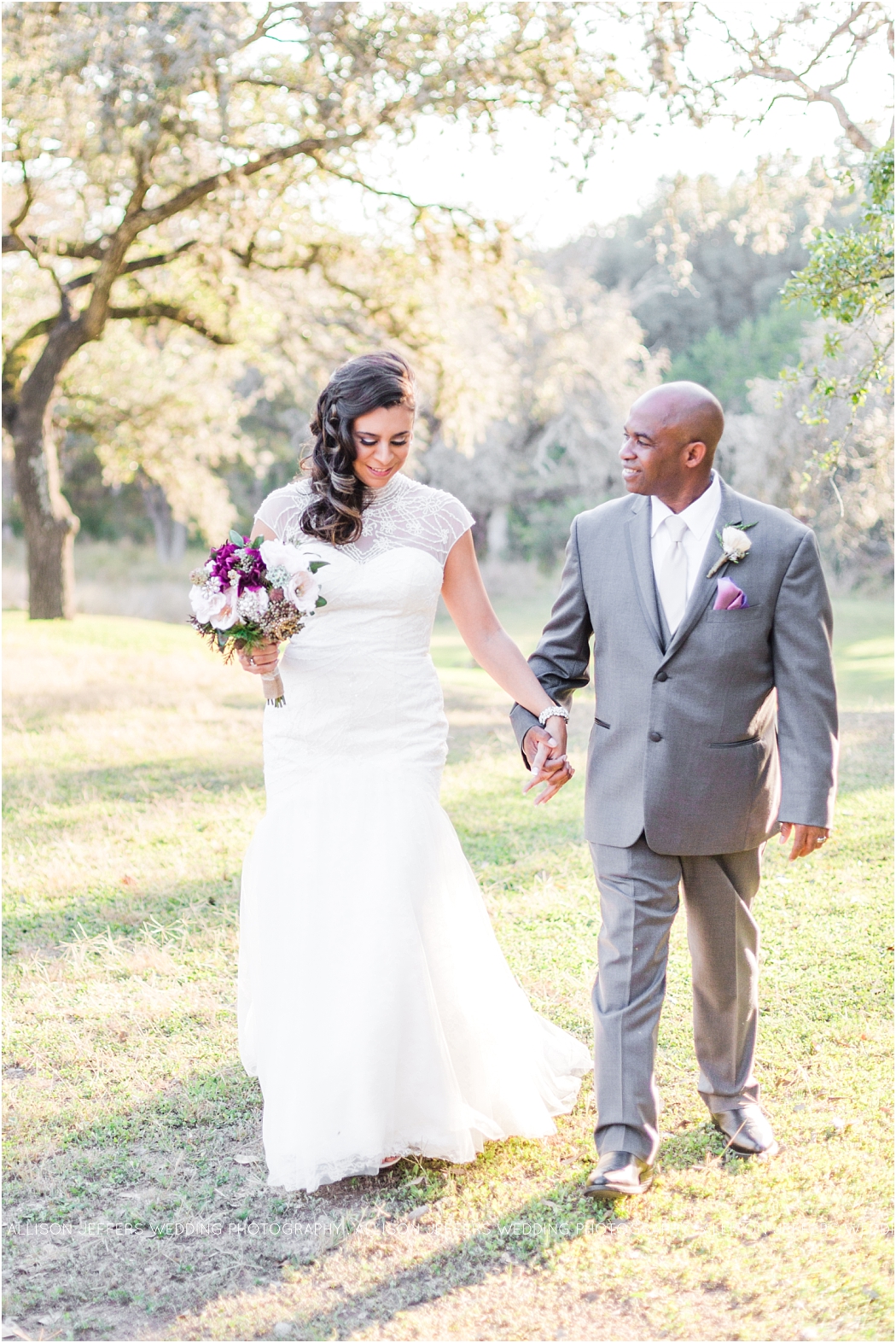 a-fall-wedding-at-sisterdale-dancehall-by-allison-jeffers-wedding-photography_0057