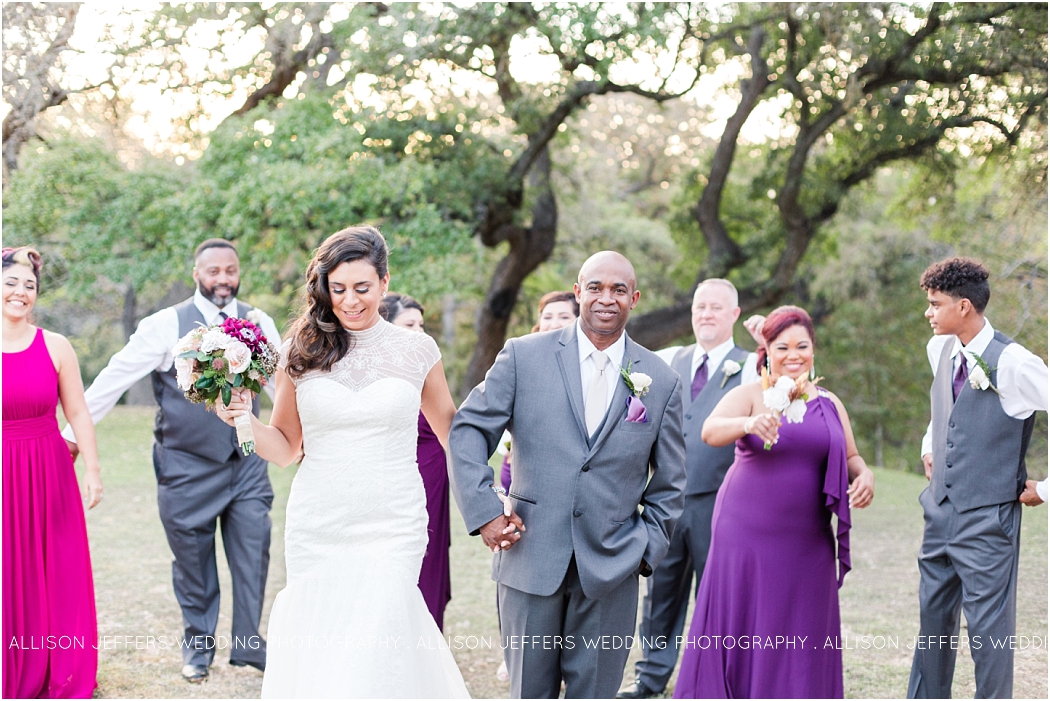 a-fall-wedding-at-sisterdale-dancehall-by-allison-jeffers-wedding-photography_0075