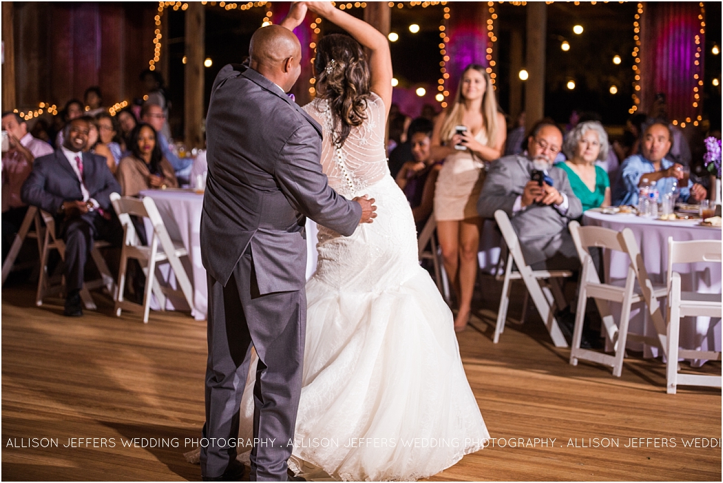 a-fall-wedding-at-sisterdale-dancehall-by-allison-jeffers-wedding-photography_0093
