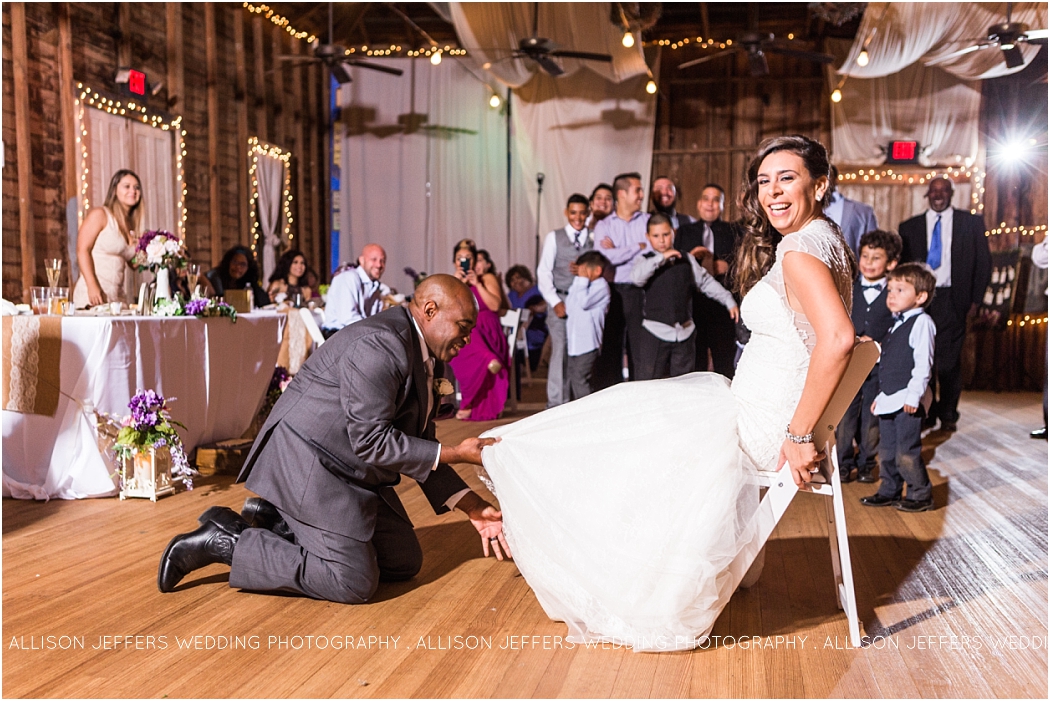 a-fall-wedding-at-sisterdale-dancehall-by-allison-jeffers-wedding-photography_0123