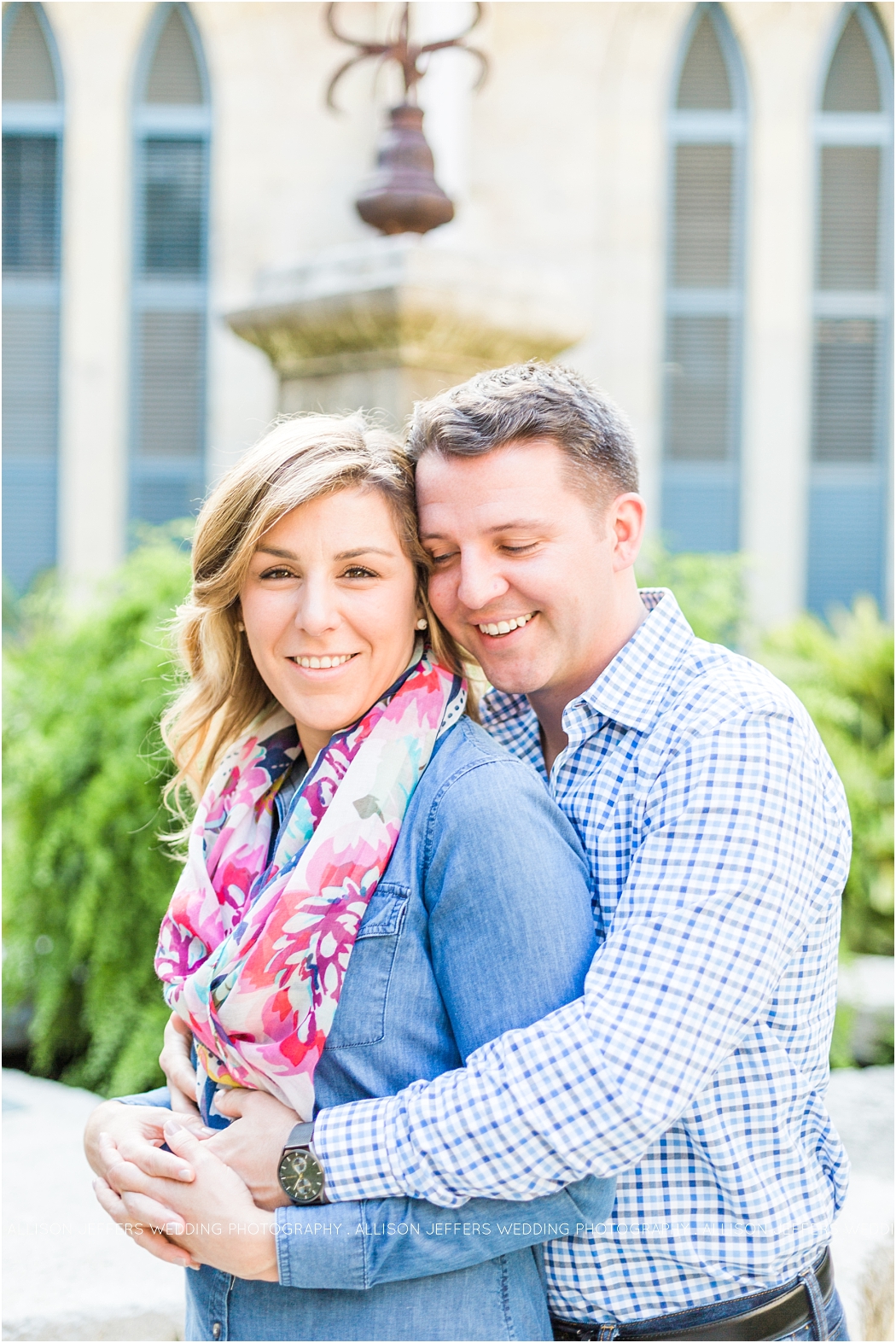 a-fall-engagement-session-at-southwest-school-of-art-in-san-antonio-by-allison-jeffers-wedding-photography_0005