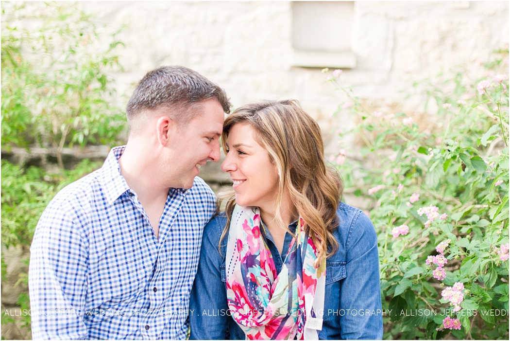 a-fall-engagement-session-at-southwest-school-of-art-in-san-antonio-by-allison-jeffers-wedding-photography_0034