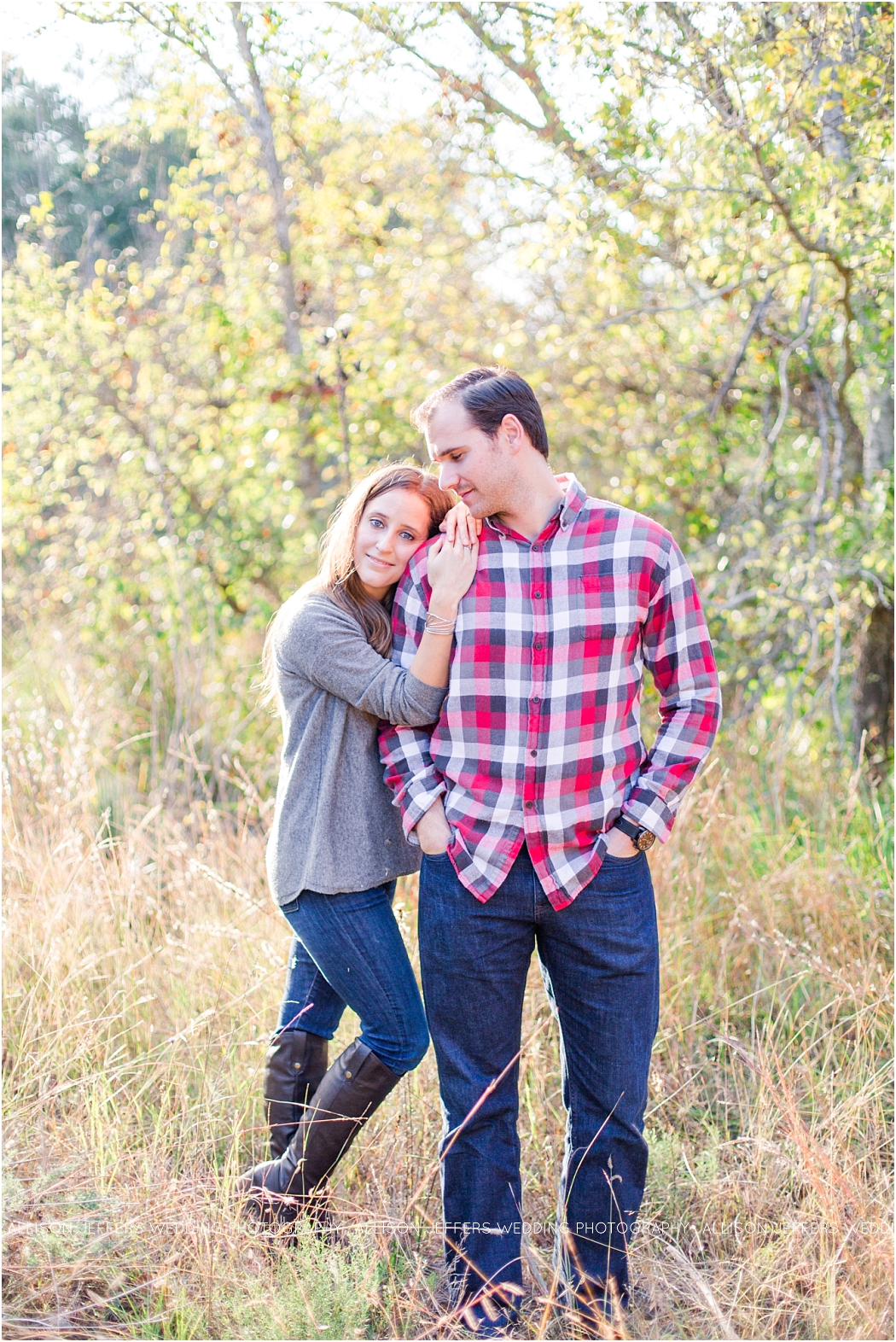 a-fall-engagement-session-in-fredericksburg-texas-by-allison-jeffers-wedding-photography_0013