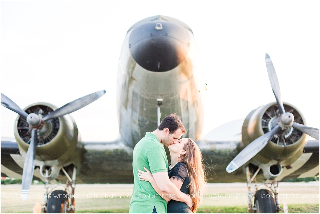 a-fall-engagement-session-in-fredericksburg-texas-by-allison-jeffers-wedding-photography_0038 Hangar Hotel