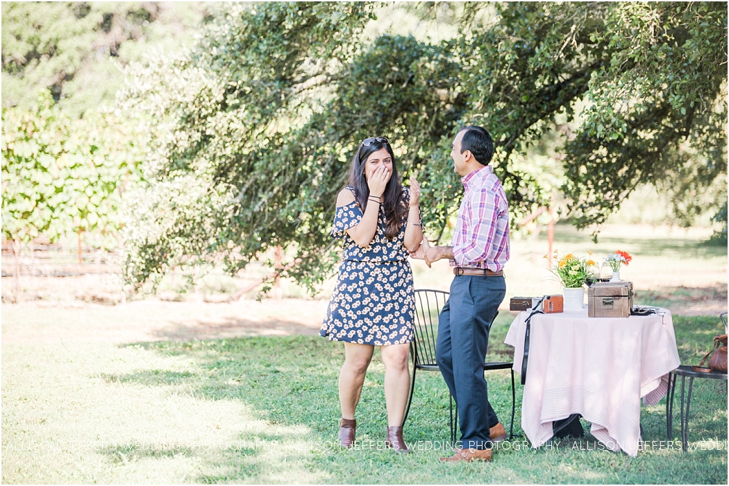 a-fredericksburg-proposal-at-william-and-chris-winery_0010