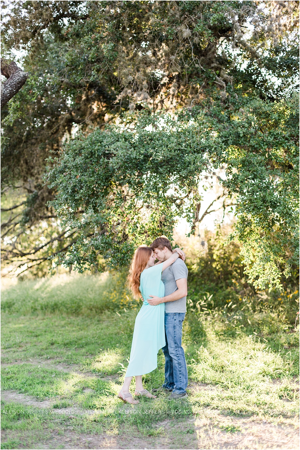 a-romantic-engagement-session-at-cherokee-rose-wedding-venue-in-comfort-texas_0025