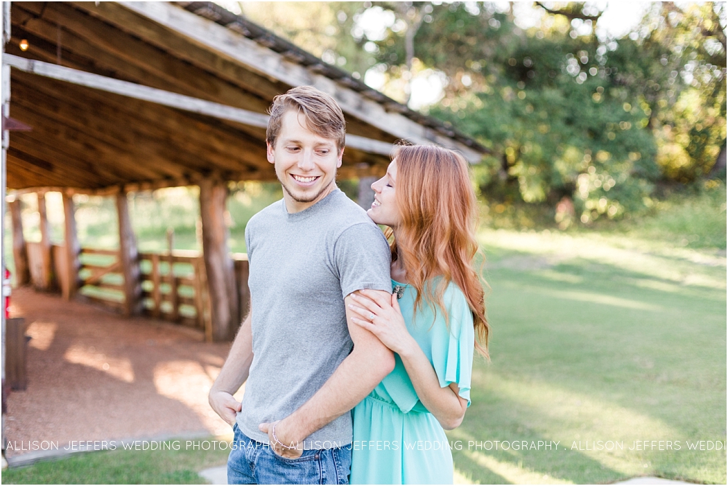 a-romantic-engagement-session-at-cherokee-rose-wedding-venue-in-comfort-texas_0026