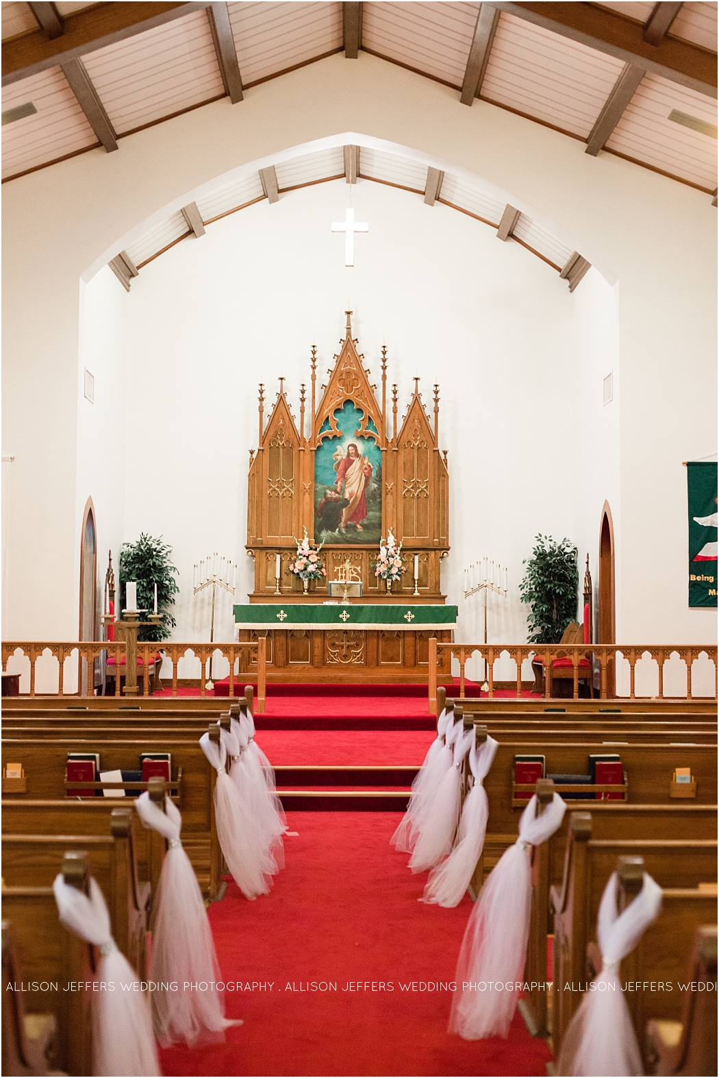 pastel-wedding-at-holy-ghost-lutheran-church-in-fredericksburg-texas-fredericksburg-wedding-photographer_0020