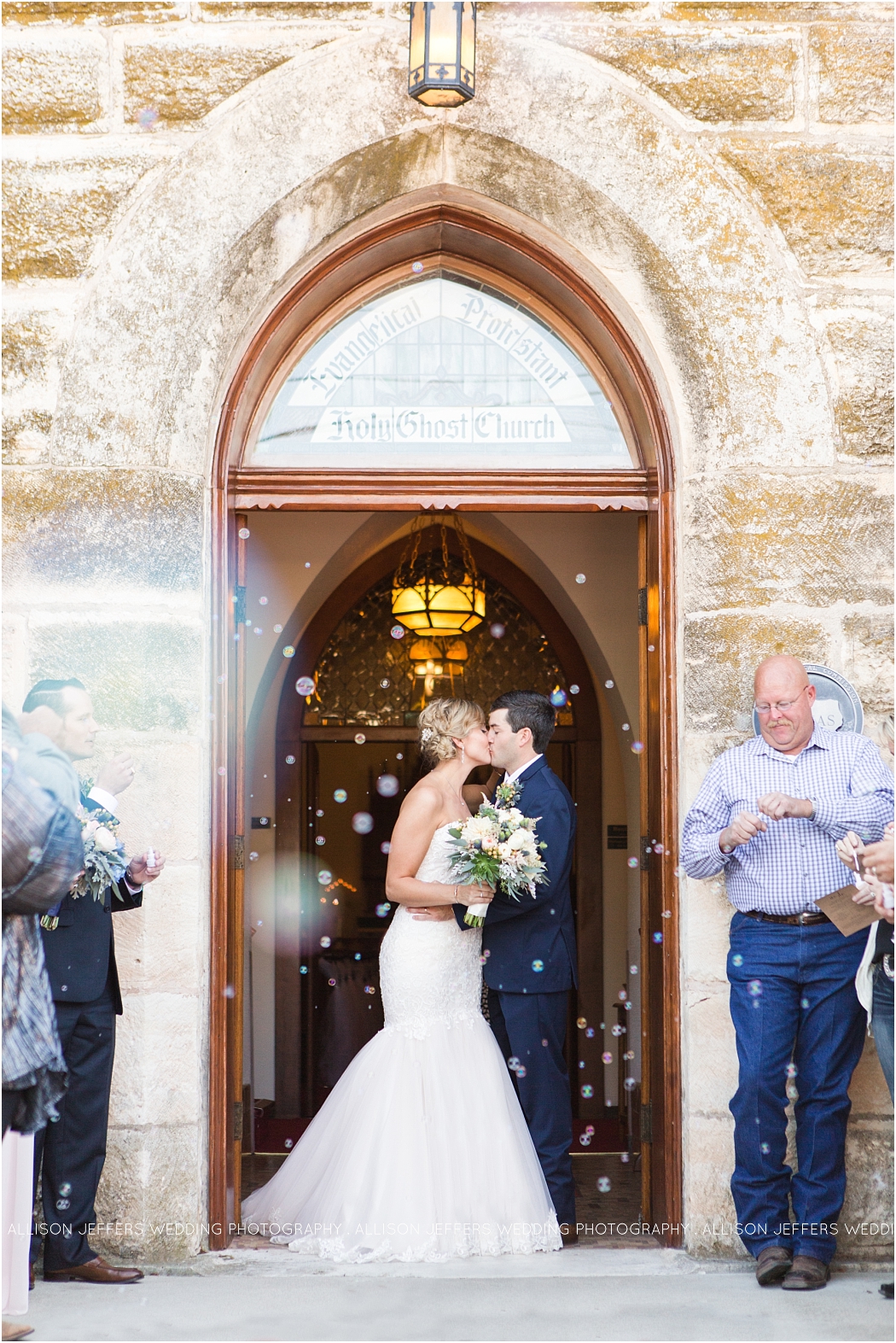 pastel-wedding-at-holy-ghost-lutheran-church-in-fredericksburg-texas-fredericksburg-wedding-photographer_0038-1