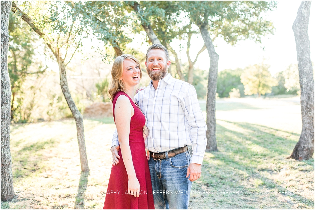 natural-engagement-session-in-austin-texas-by-allison-jeffers-wedding-photography_0013