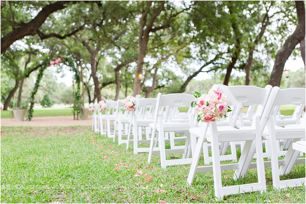 raspberry-wedding-at-scenic-springs-wedding-venue-san-antonio-texas_0038