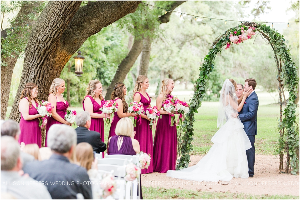 raspberry-wedding-at-scenic-springs-wedding-venue-san-antonio-texas_0065