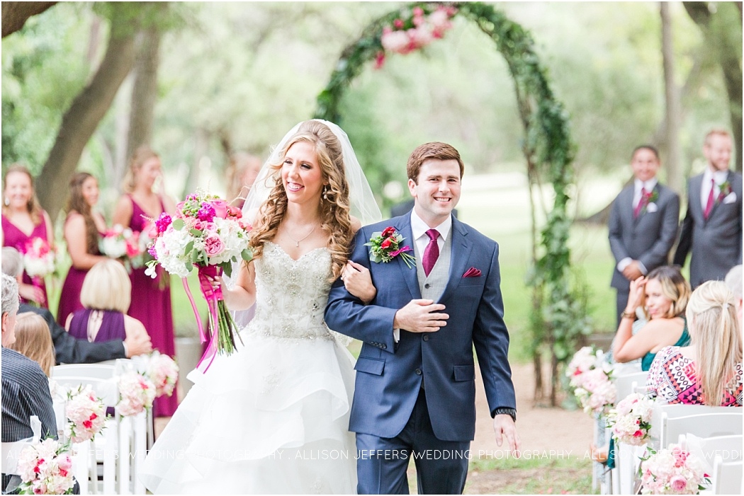 raspberry-wedding-at-scenic-springs-wedding-venue-san-antonio-texas_0070