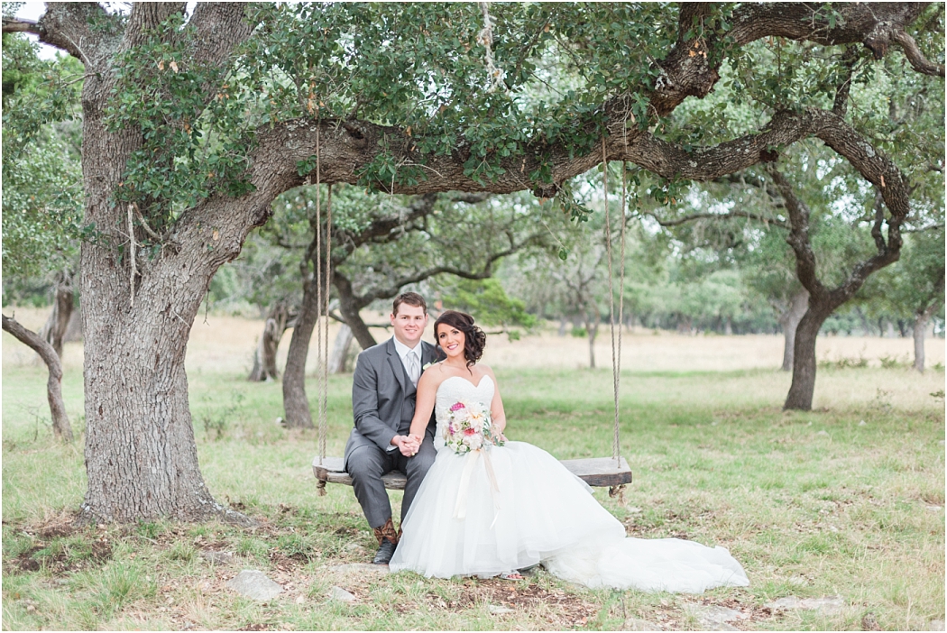 a-blush-cranberry-fall-wedding-at-cw-hill-country-ranch-in-boerne-texas-by-allison-jeffers-wedding-photography-boerne-wedding-photographer_0057