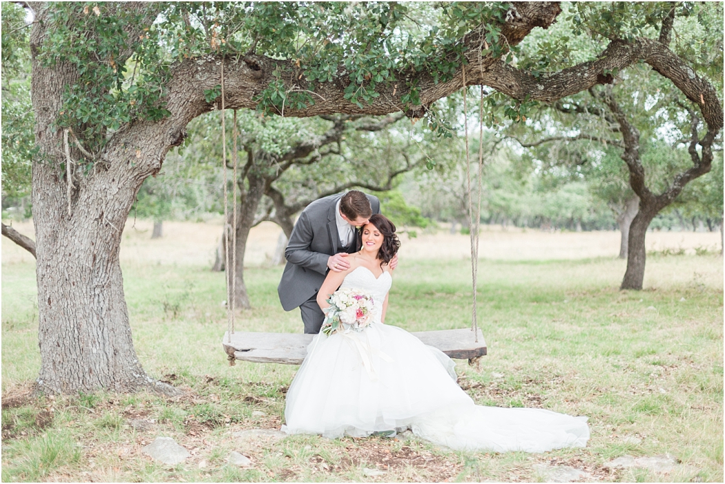 a-blush-cranberry-fall-wedding-at-cw-hill-country-ranch-in-boerne-texas-by-allison-jeffers-wedding-photography-boerne-wedding-photographer_0060
