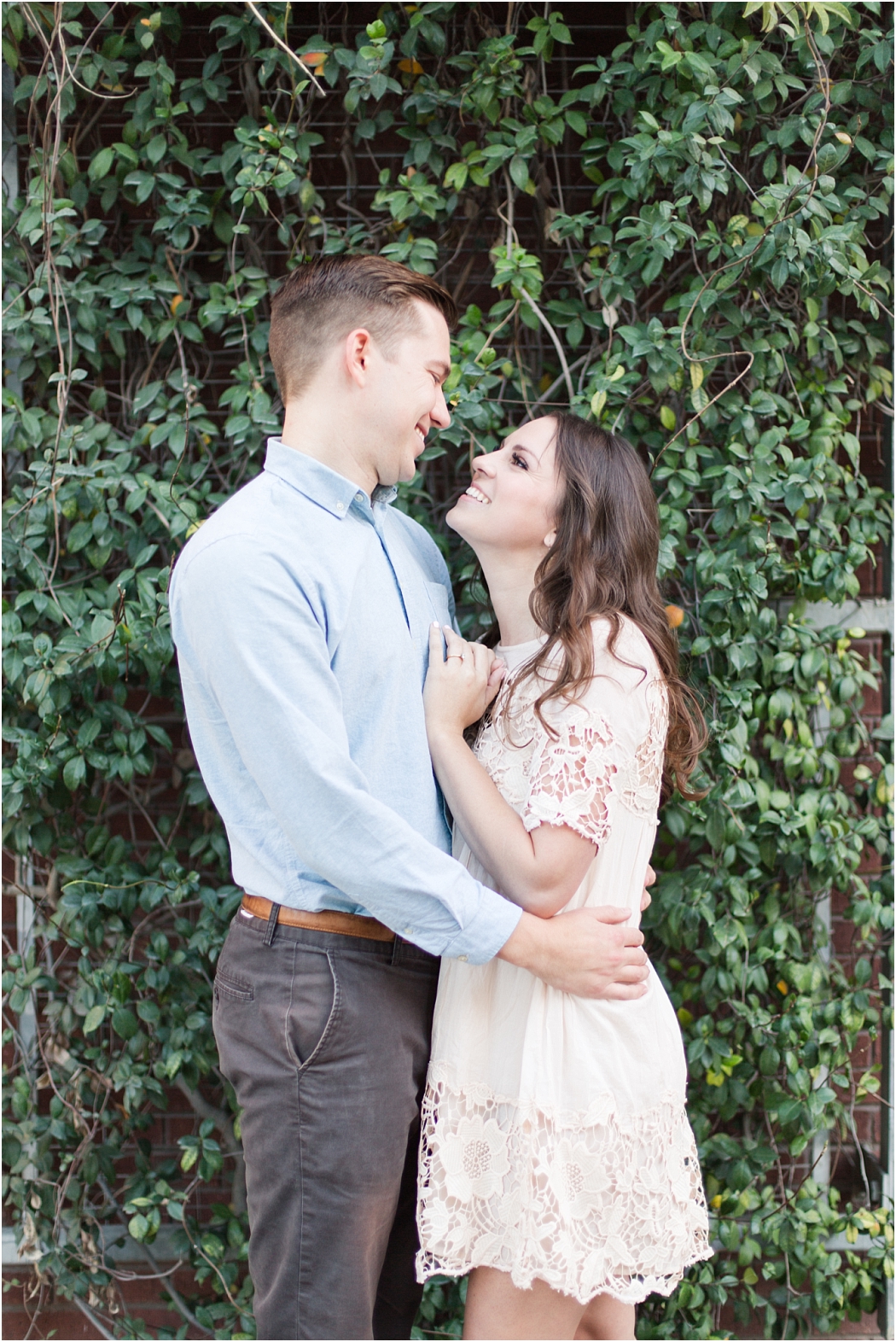 an-elegant-engagement-session-at-the-pearl-and-hotel-emma-in-downtown-san-antonio-by-allison-jeffers-wedding-photography-san-antonio-wedding-photographer_0015