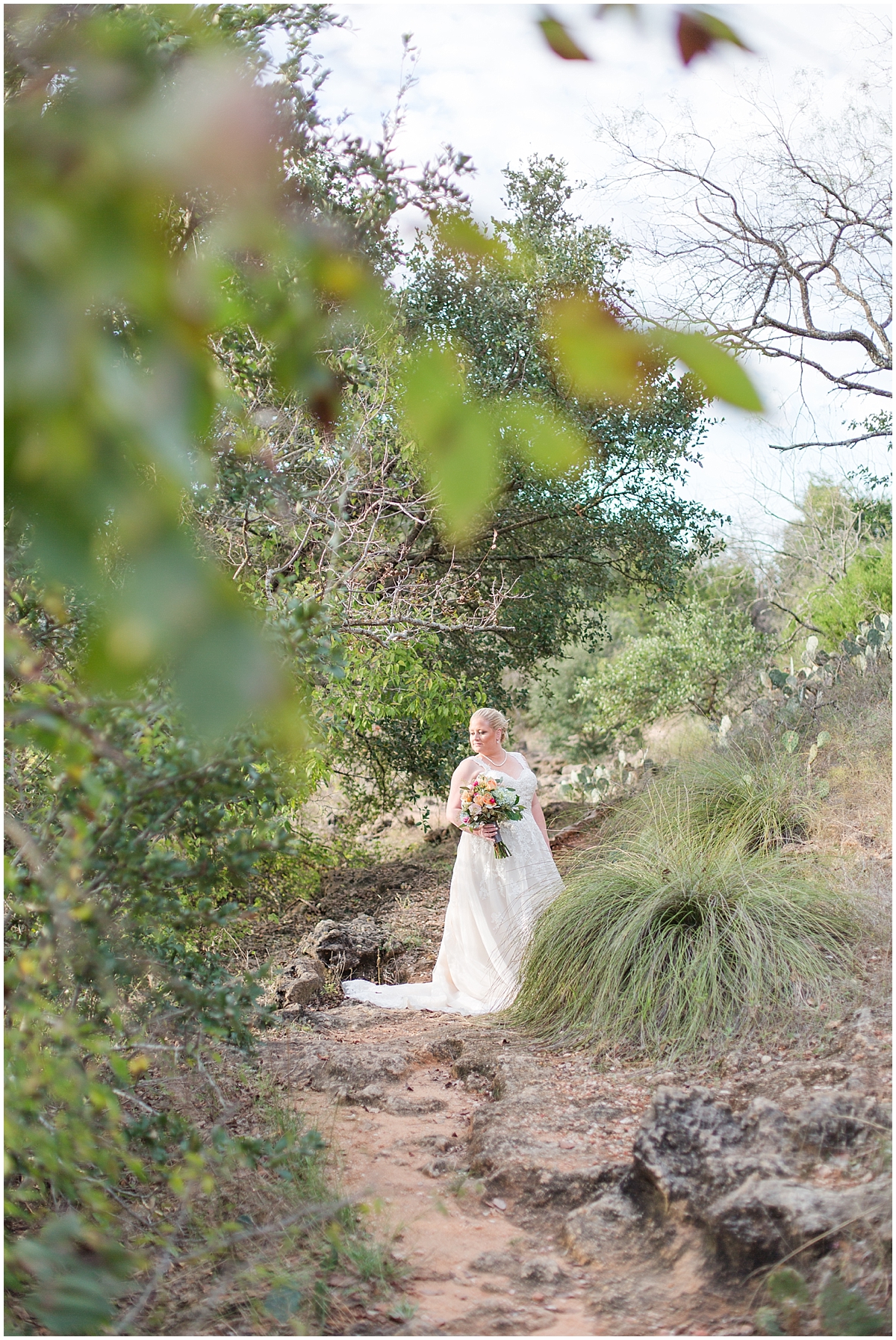 a-fall-bridal-session-in-fredericksburg-texas-by-allison-jeffers-wedding-photography-fredericksburg-wedding-photographer_0003