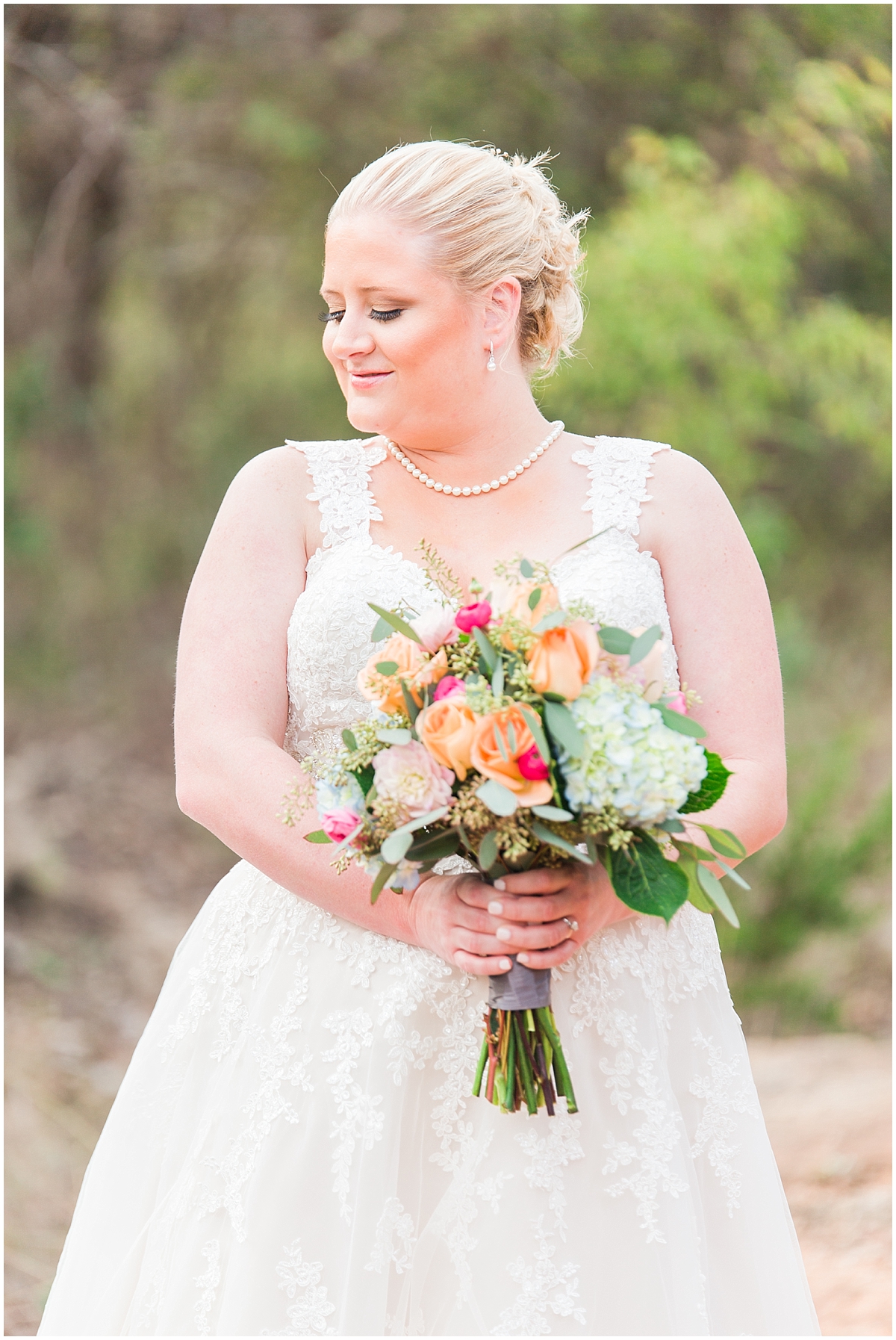 a-fall-bridal-session-in-fredericksburg-texas-by-allison-jeffers-wedding-photography-fredericksburg-wedding-photographer_0008