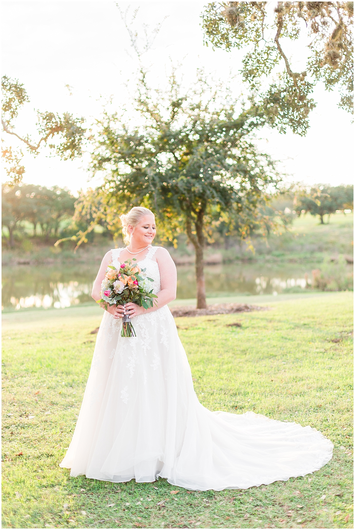 a-fall-bridal-session-in-fredericksburg-texas-by-allison-jeffers-wedding-photography-fredericksburg-wedding-photographer_0020