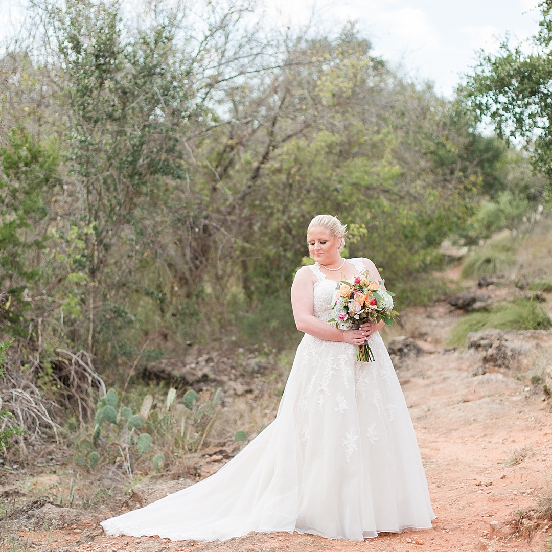 a-fall-bridal-session-in-fredericksburg-texas-by-allison-jeffers-wedding-photography-fredericksburg-wedding-photographer_0025