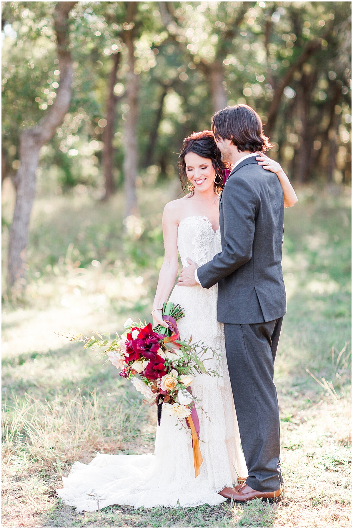a-fall-wedding-at-montessino-ranch-in-wimberly-texas-featuring-pendleton-plaid-and-a-horse-by-allison-jeffers-wedding-photography_0010