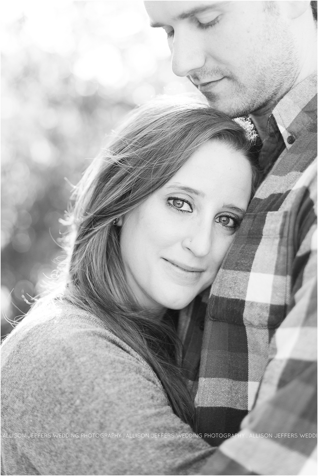a-fall-engagement-session-in-fredericksburg-texas-by-allison-jeffers-wedding-photography_0007