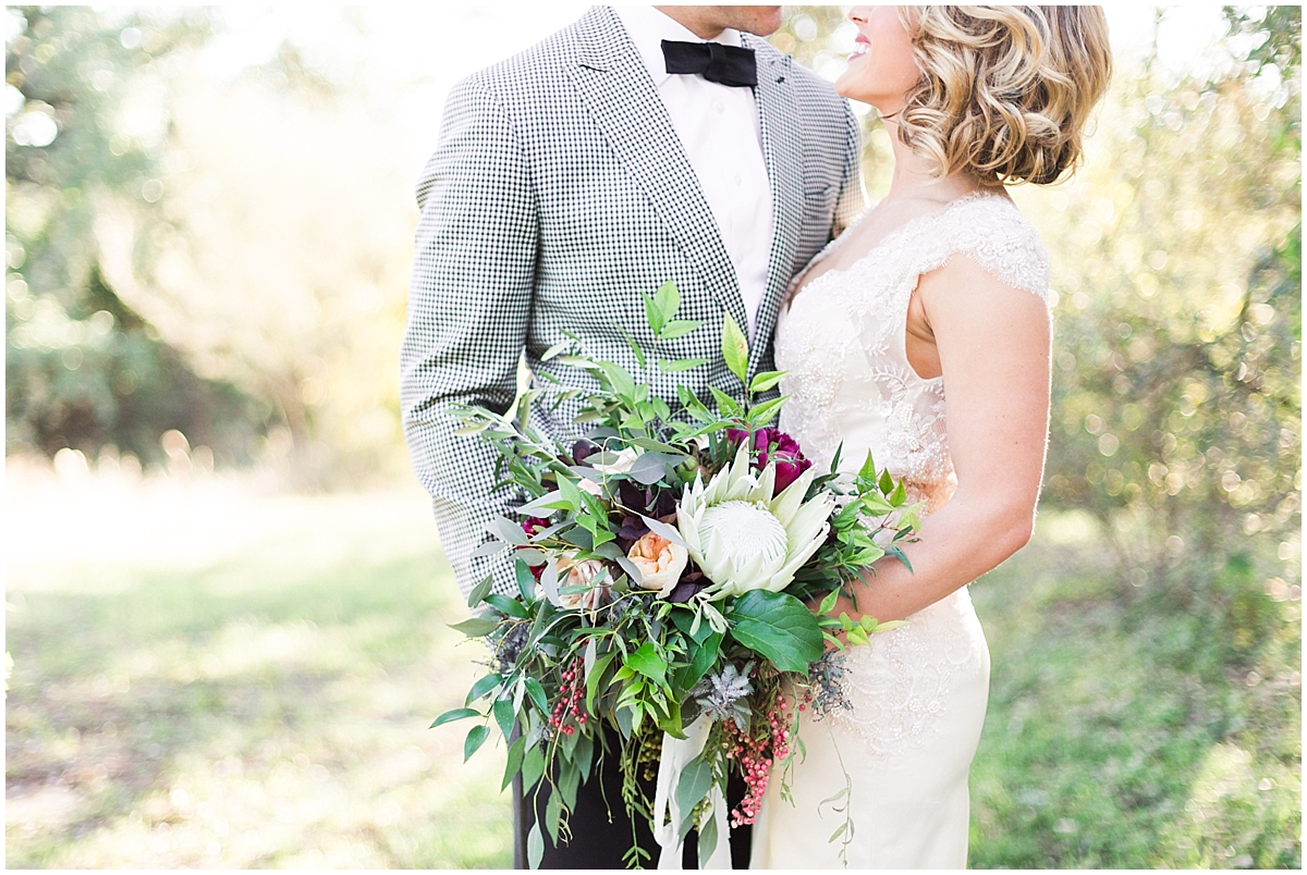 a-classic-modern-black-and-white-wedding-with-gold-accents-inspirational-shoot-at-pecan-springs-ranch-by-allison-jeffers-wedding-photography-dripping-springs-wedding-photographer_0019