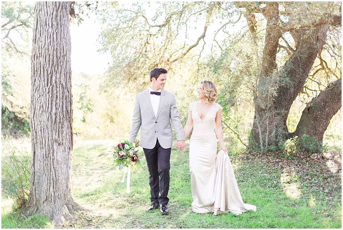 a-classic-modern-black-and-white-wedding-with-gold-accents-inspirational-shoot-at-pecan-springs-ranch-by-allison-jeffers-wedding-photography-dripping-springs-wedding-photographer_0021