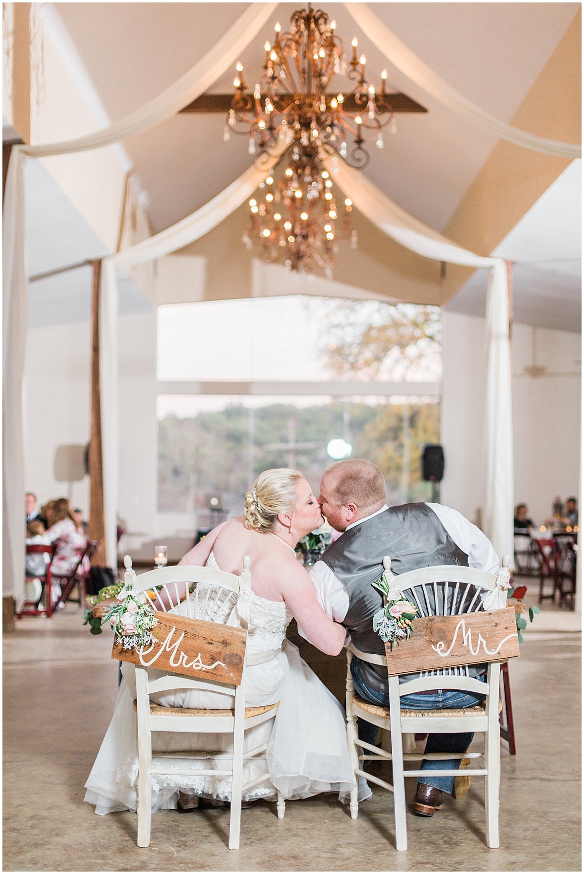 a-slate-blue-and-grey-winter-wedding-at-cw-hill-country-ranch-in-boerne-texas-by-allison-jeffers-wedding-photography_0102