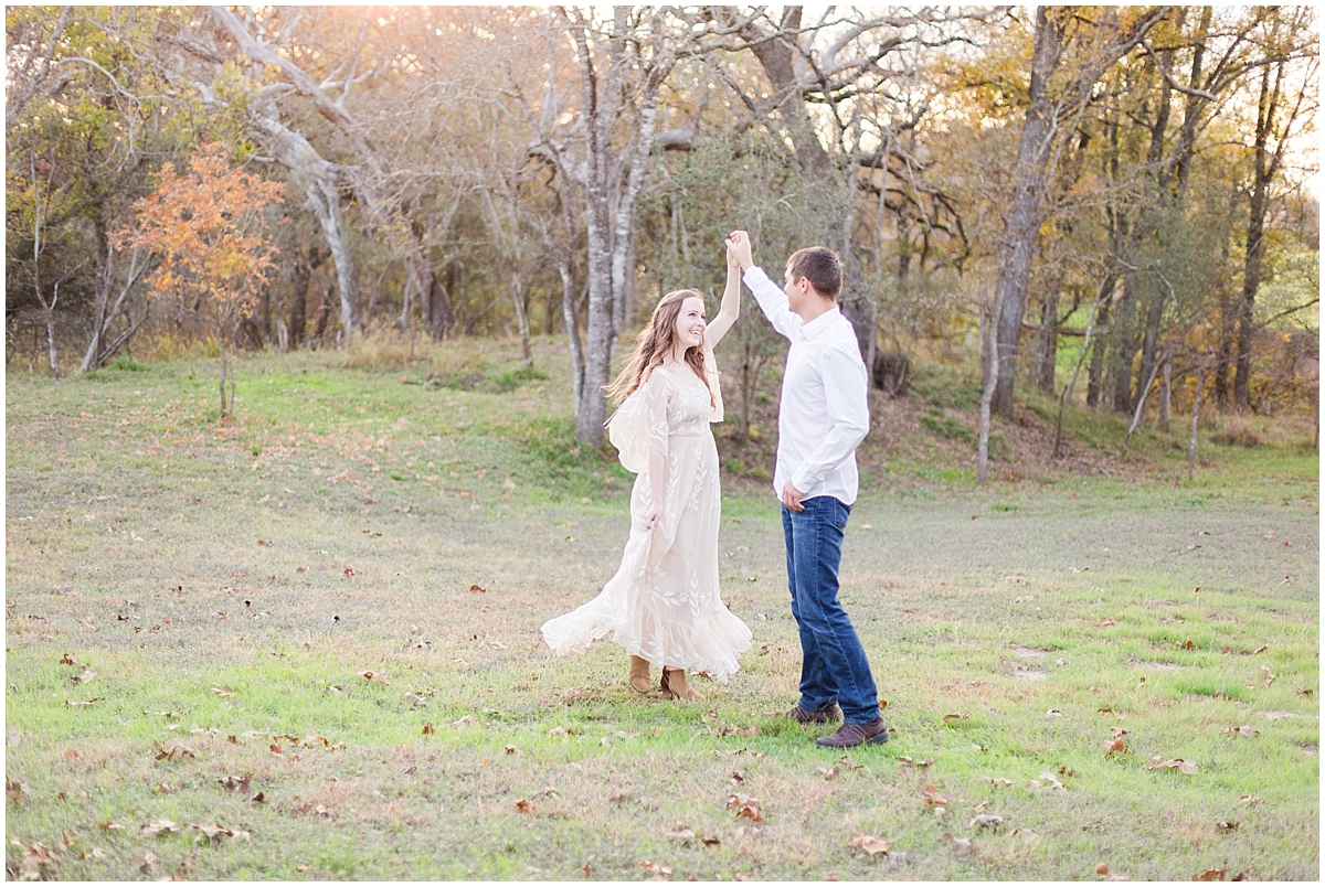 fall-engagement-session-in-center-point-texas-by-allison-jeffers-wedding-photography-boerne-wedding-photographer_0022