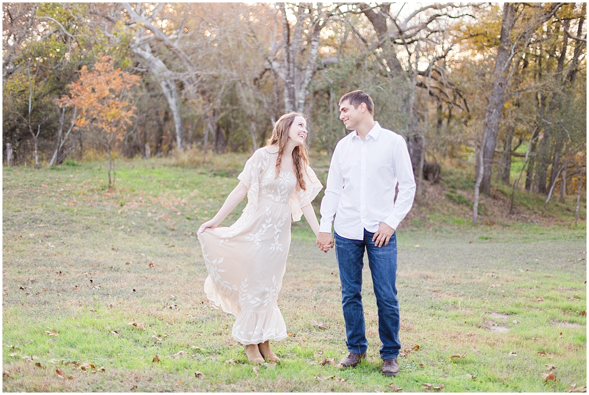 fall-engagement-session-in-center-point-texas-by-allison-jeffers-wedding-photography-boerne-wedding-photographer_0026