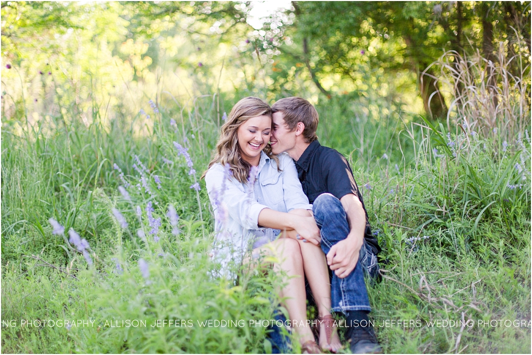 kerrville-engagement-session-with-wildflowers_0004