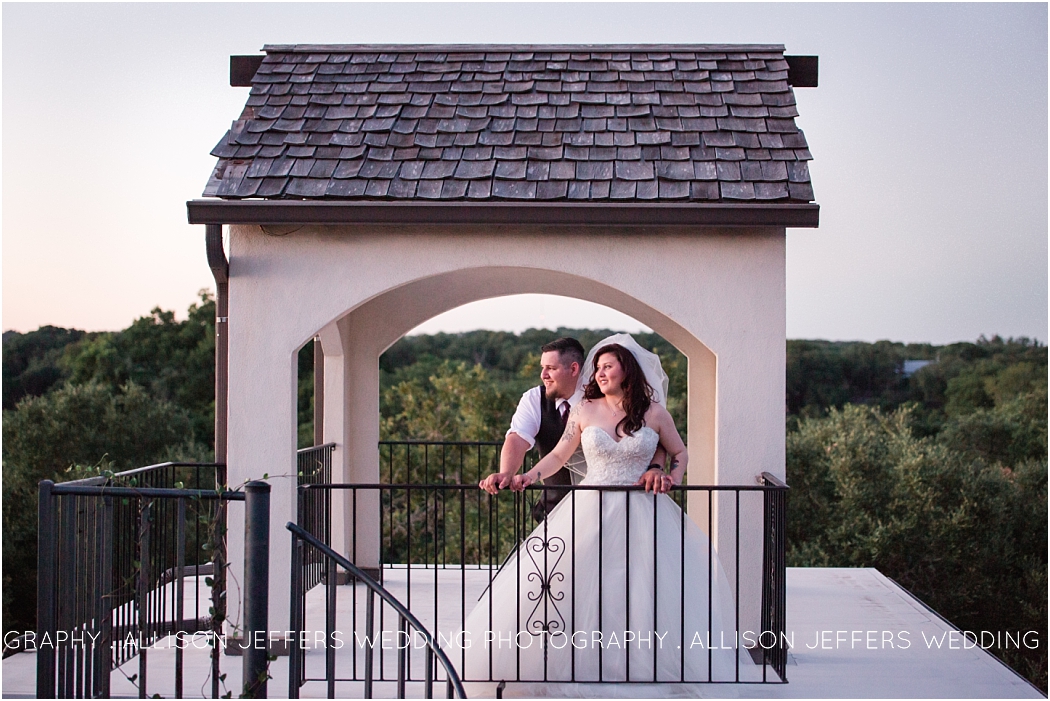 an-elegant-purple-wedding-at-the-marquardt-ranch-boerne-texas-wedding-photographer_0058