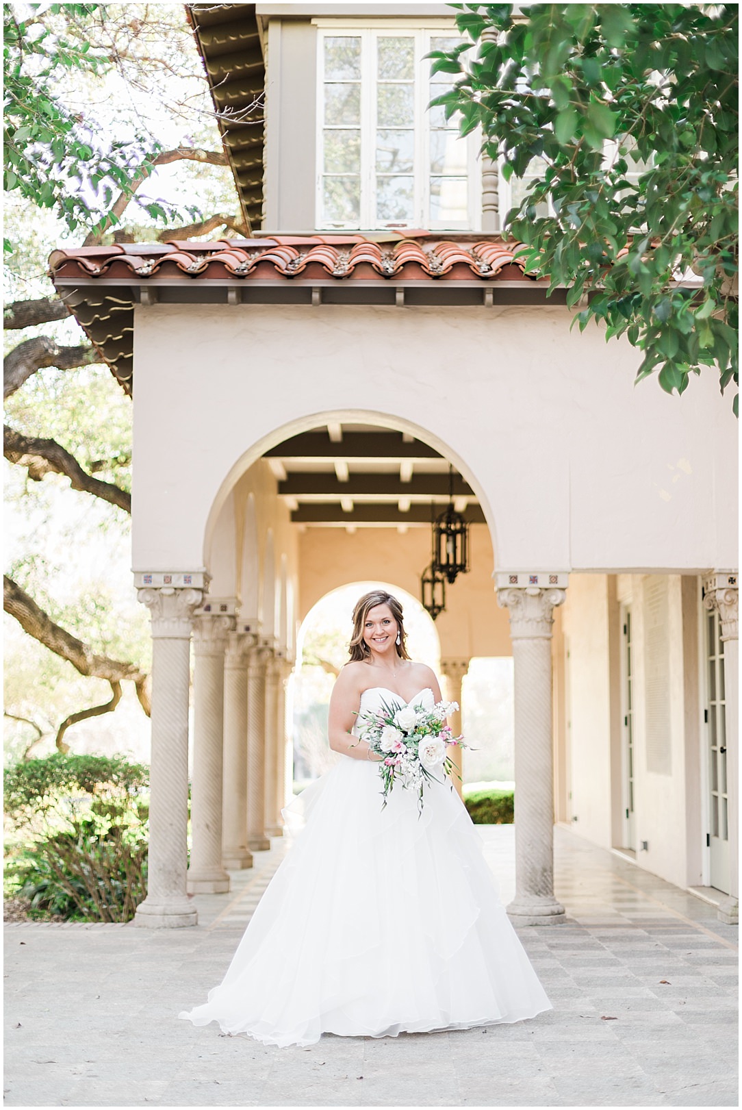 A Bridal Session at Landa Library Wedding Photos by Allison Jeffers Wedding Photography San Antonio Wedding Photographer 0003