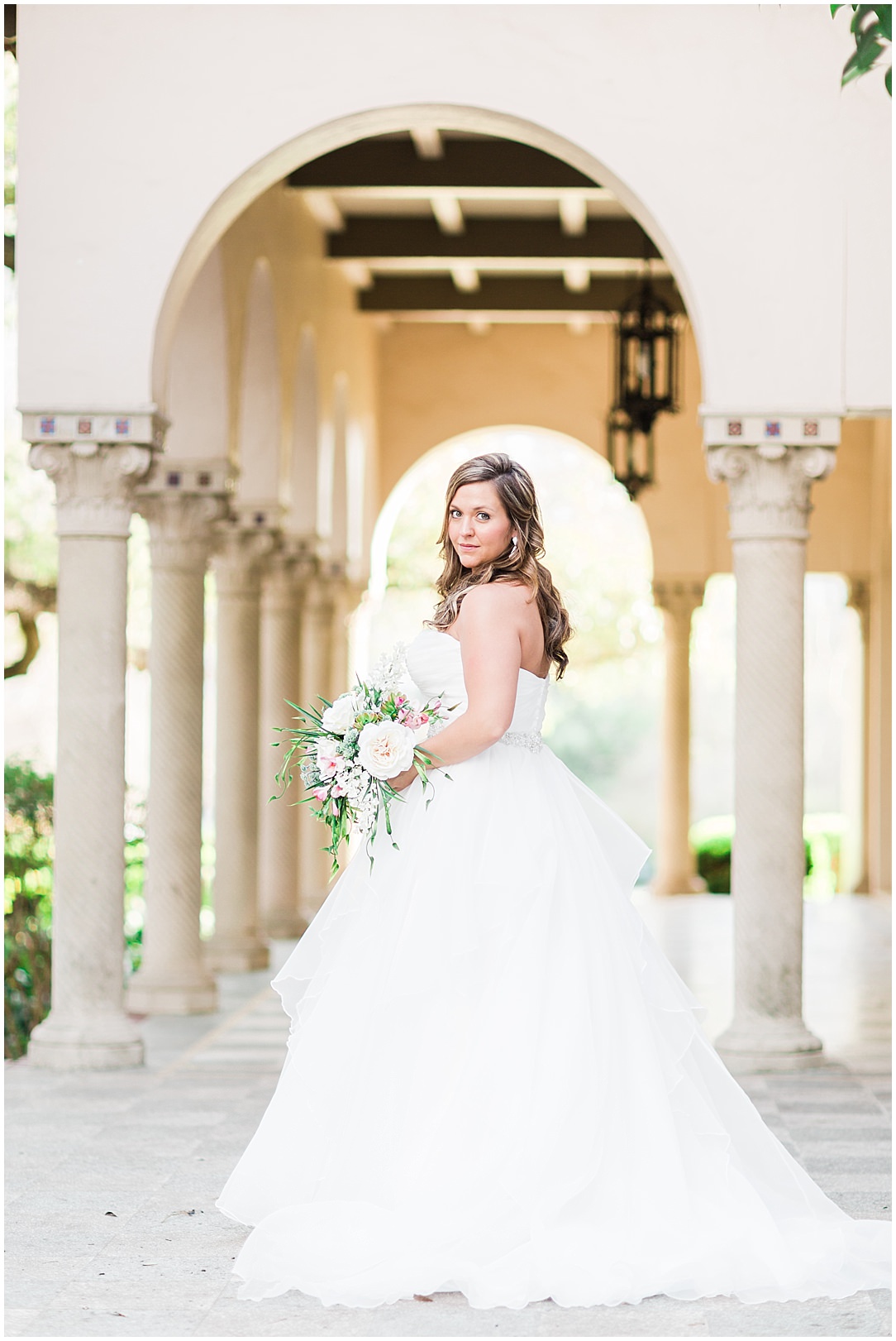 A Bridal Session at Landa Library Wedding Photos by Allison Jeffers Wedding Photography San Antonio Wedding Photographer 0006