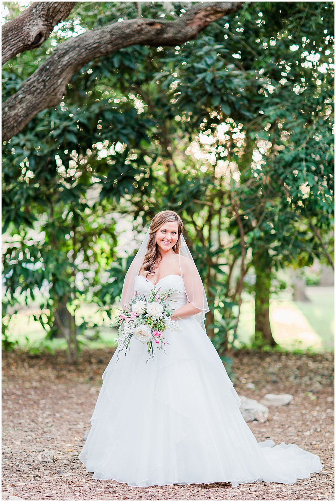 A Bridal Session at Landa Library Wedding Photos by Allison Jeffers Wedding Photography San Antonio Wedding Photographer 0037
