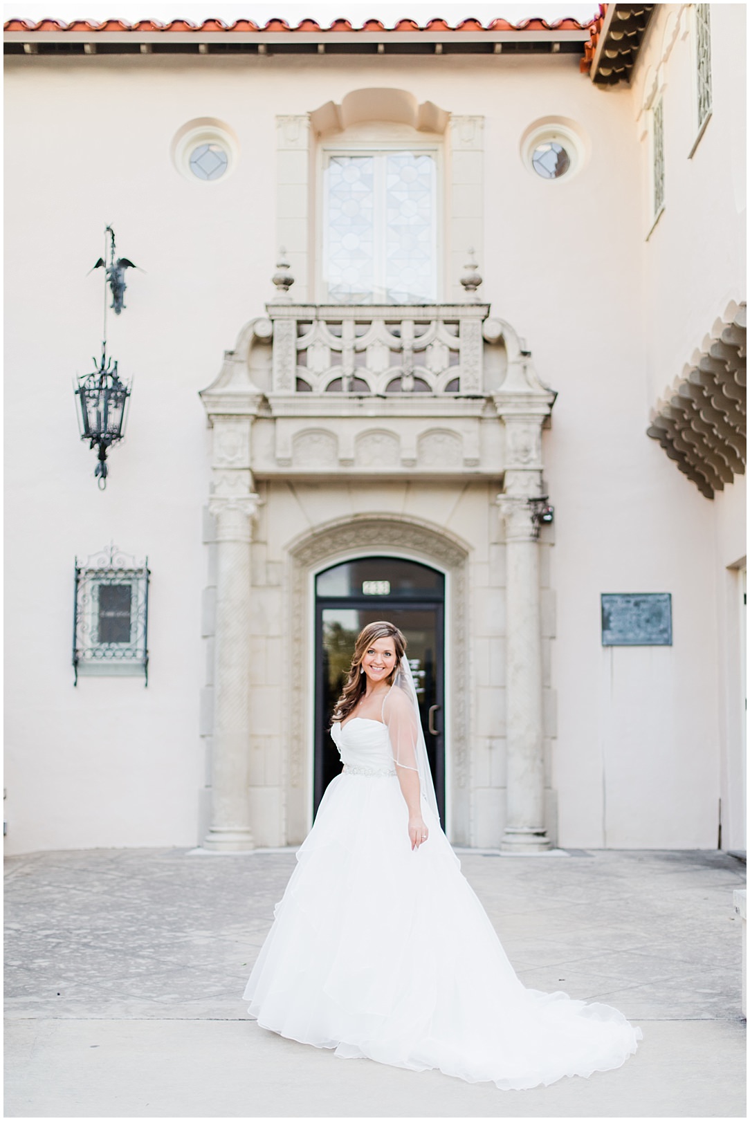 A Bridal Session at Landa Library Wedding Photos by Allison Jeffers Wedding Photography San Antonio Wedding Photographer 0041