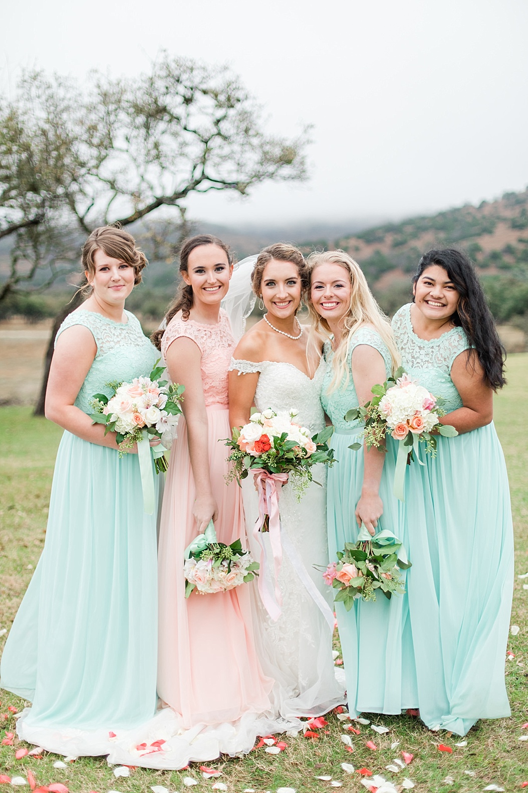 A Peach and Mint Country Chic Wedding at Happy H Ranch by Allison Jeffers Wedding Photography. Comfort Wedding Photographer 0070