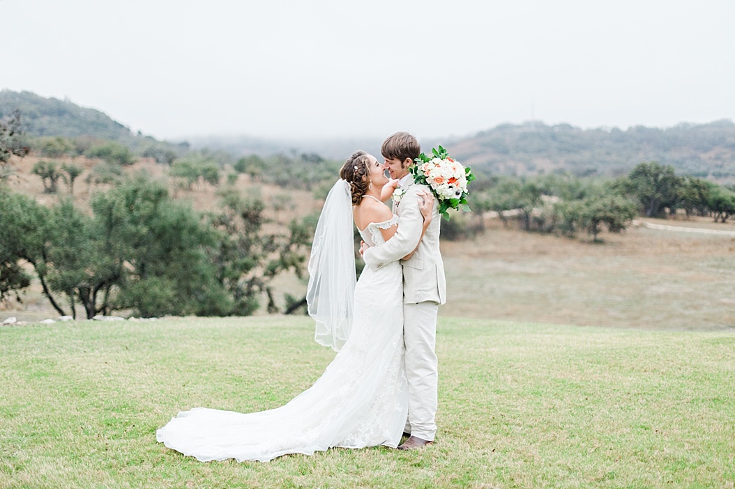 A Peach and Mint Country Chic Wedding at Happy H Ranch by Allison Jeffers Wedding Photography. Comfort Wedding Photographer 0081