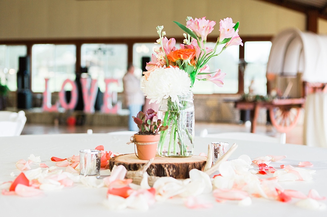A Peach and Mint Country Chic Wedding at Happy H Ranch by Allison Jeffers Wedding Photography. Comfort Wedding Photographer 0089