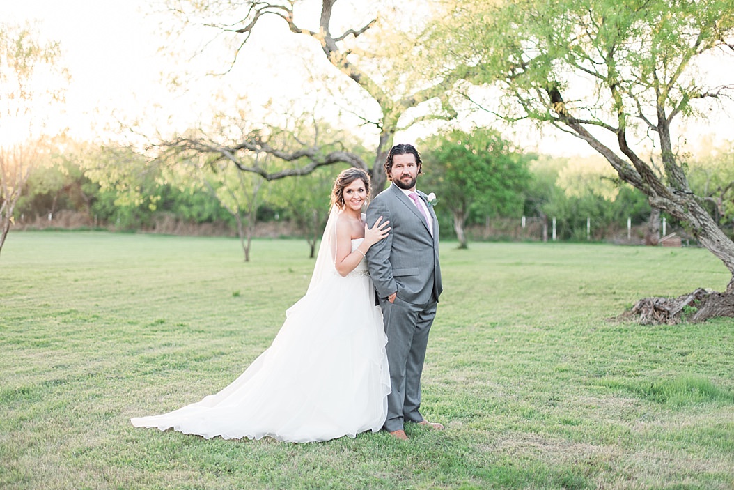 A Spring blush and mint wedding at Rancho La Mission in San Antonio Texas by Allison Jeffers Wedding Photography 0083
