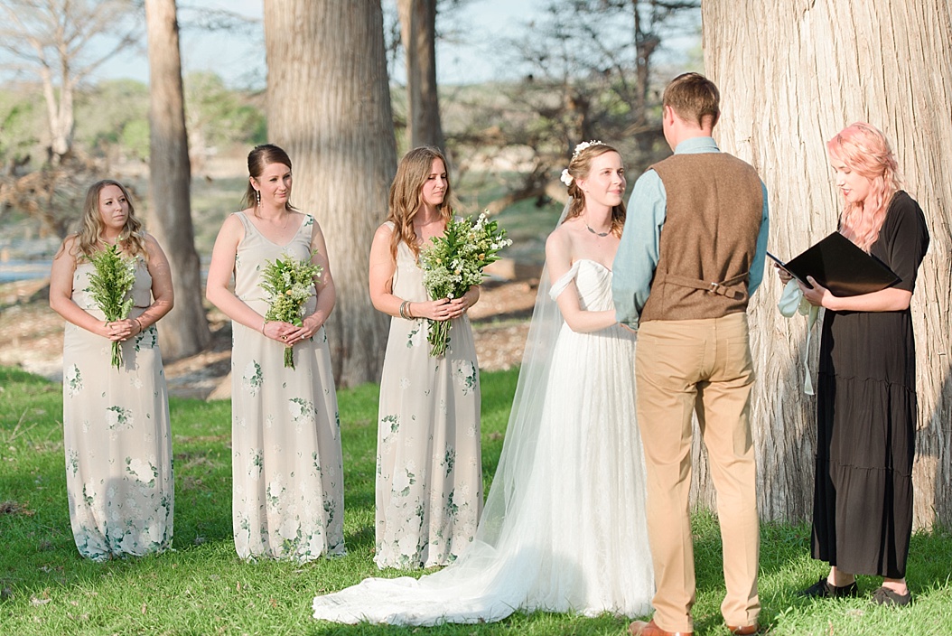 A spring boho wedding with greenery at Cherokee Rose Venue in Comfort Texas by Boerne Wedding Photographer Allison Jeffers Wedding Photography 0064